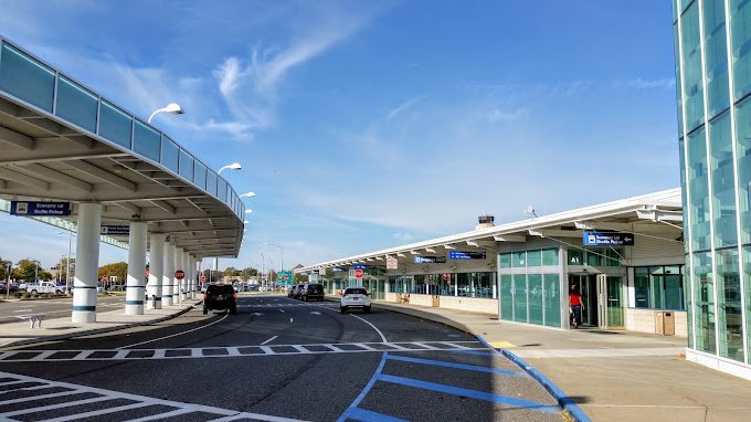 isp_airport